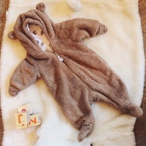 Newborn Bear Suit