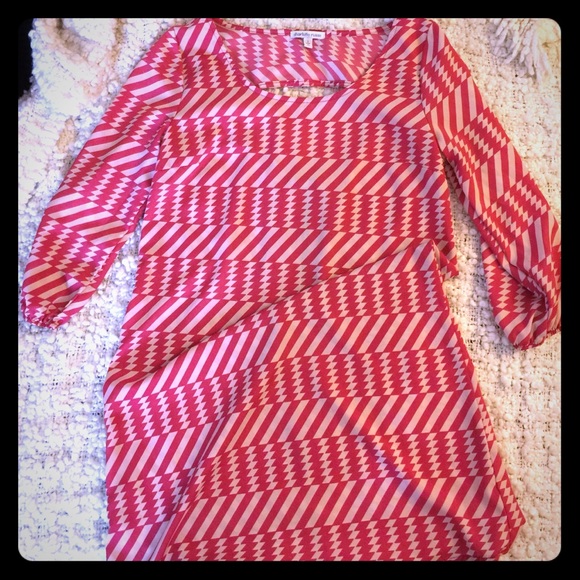 Great lightweight holiday dress!