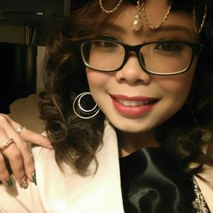 Meet your Posher, Catherine