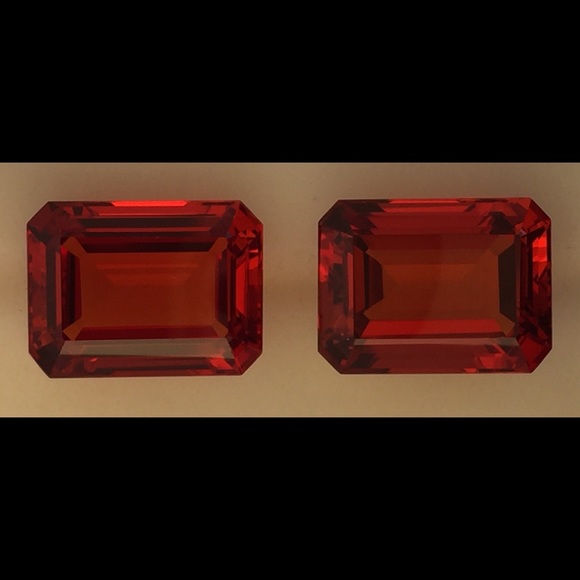 Synthetic Orange Saphaire 61.37cts 20mmx15mm - Picture 1 of 2