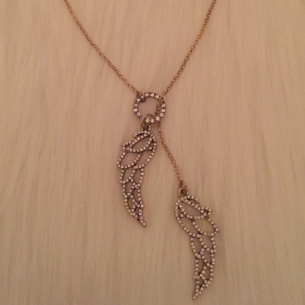 Angel Wing Lariat Necklace (new) - Picture 3 of 5
