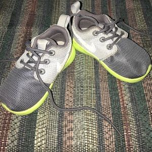 Neon and gray toddler roshe runs
