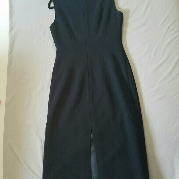 Dress - Picture 2 of 4