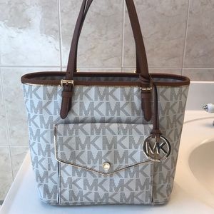 Michale Kors purse