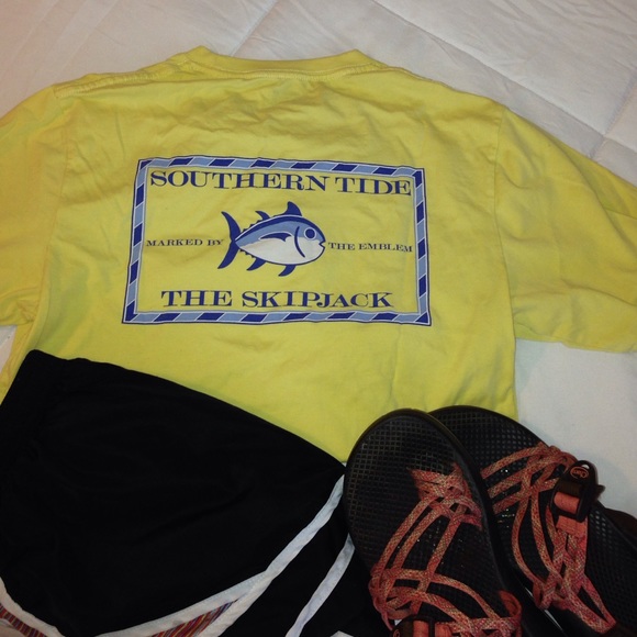 Southern Tide Tshirt