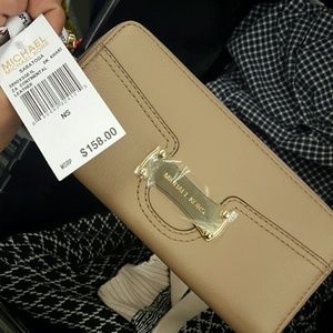 Michael Kors wallet