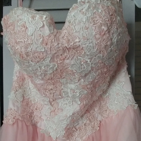 Prom Dress size 6 - Picture 2 of 4