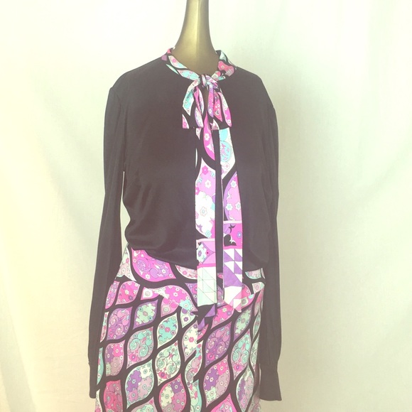 Two piece Emilio Pucci skirt/shirt size 44