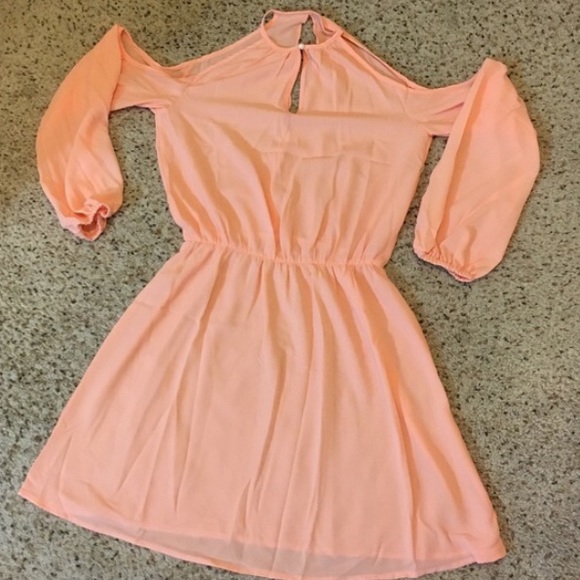 ⭐️NEW ROUND COLLAR LONG SLEEVE DRESS - Picture 3 of 3