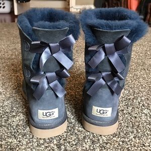 Bailey bow uggs