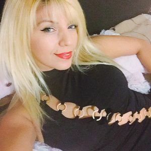 Meet your Posher, Ana