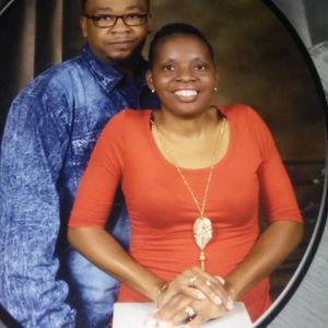 Meet your Posher, Dee-dee