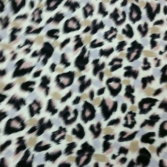 Lush top - Picture 3 of 3