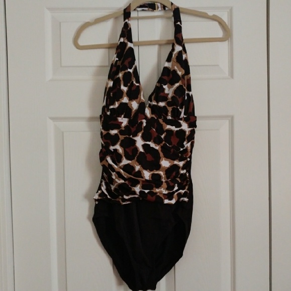 Slimming Leopard Print Bathing Suit
