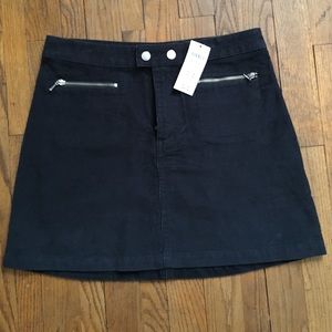 ‼️SOLD‼️ A&F navy corduroy skirt