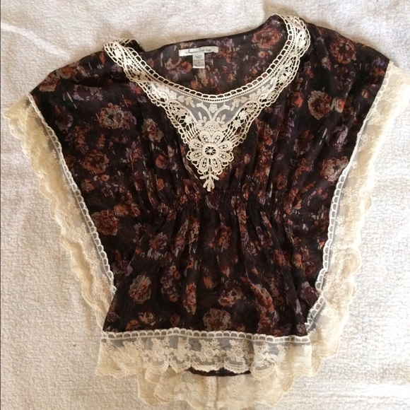 Lace wide sleeve tunic