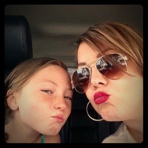 Meet your Posher, Bernadette