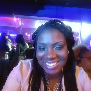 Meet your Posher, Devonte