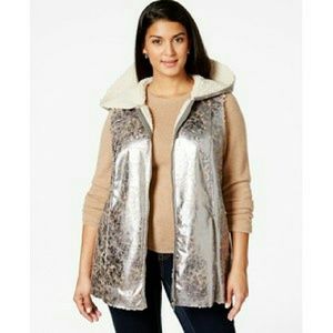 Sherpa/ Faux fur hooded vest.