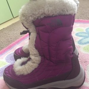 KIDS NORTH FACE WATER RESISTANT BOOTS