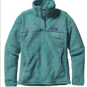 Patagonia burgundy fleece !!