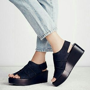 New Free People Runaway black wedge shoes FLATRATE