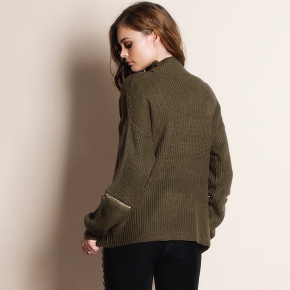 Choker Sweater Top With Zipper Detail - Picture 3 of 3