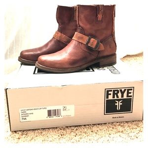Frye Vicky Artisan Back-Zip Boots