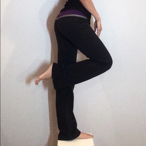 Lululemon relaxed fit pants, size 6