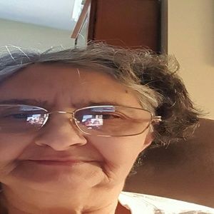 Meet your Posher, Debra