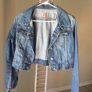 Cropped denim jacket
