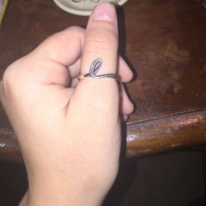 Cursive L James Avery ring size 8