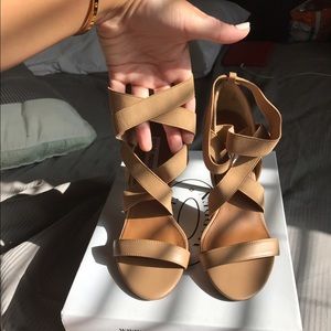 Strappy sandal heels💕