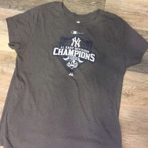 NY Yankees tee