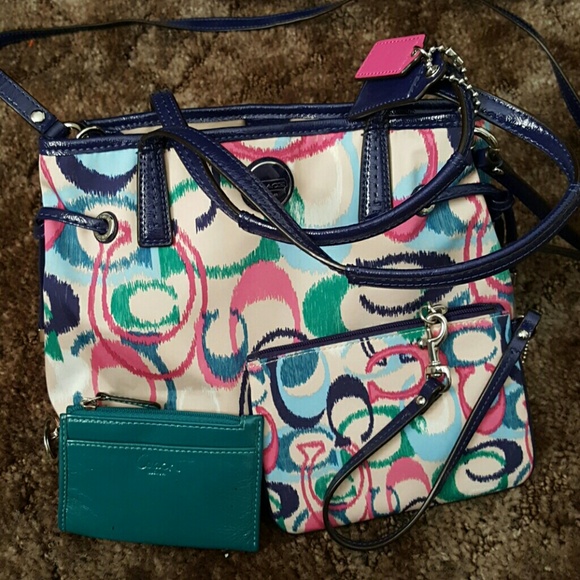 Coach bag and a matching wellet and coin bag - Picture 4 of 4