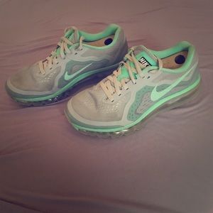 Nike Airmax Sneakers