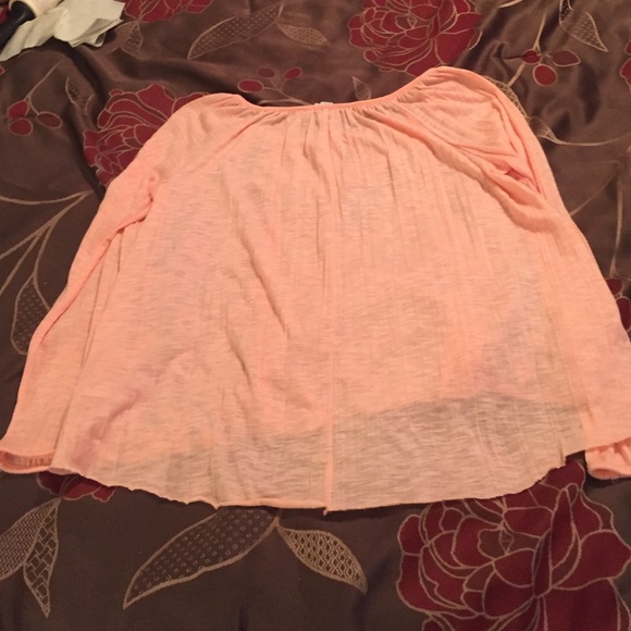 Beautiful American Eagle top w/ see through detail - Picture 3 of 3