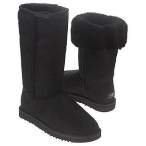Tall black Ugg boots