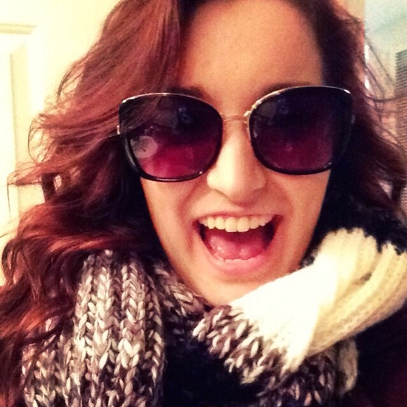 Meet your Posher, Lisa