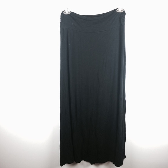 Merona black maxi skirt