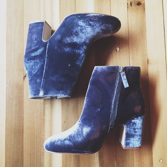 Velvet booties