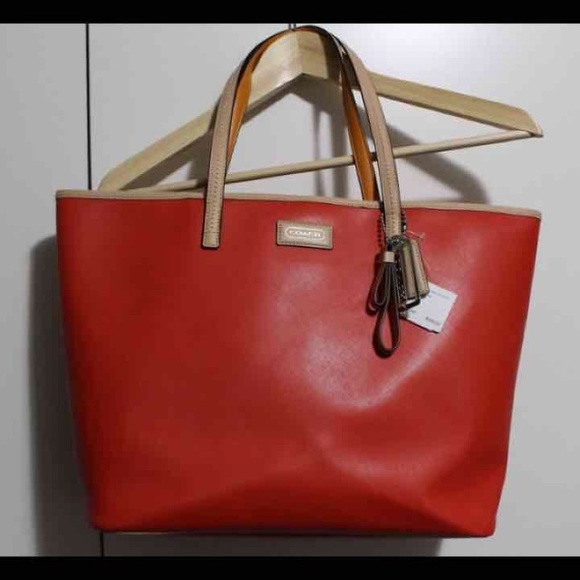 Price Lowered: Coach orange leather bag - Picture 1 of 3