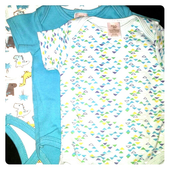 LAST CHANCE!! Set of 3 boy onesies 6-9 month