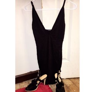 Cute little V-neck Black dress
