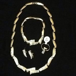 Gold Fashion Jewelry Set