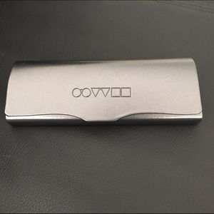 Oliver people's glasses case