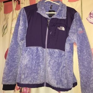 Super cute north face jacket!