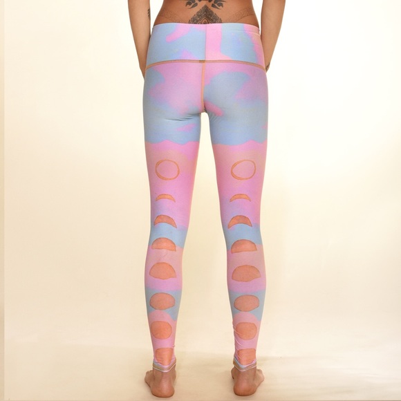 Teeki New Moon Rainbow Hot Pant : priced lower!