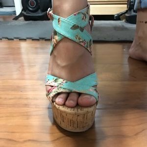 Cute Tiffany blue, floral BP wedges