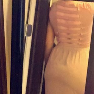 Cut out Back Crop Top